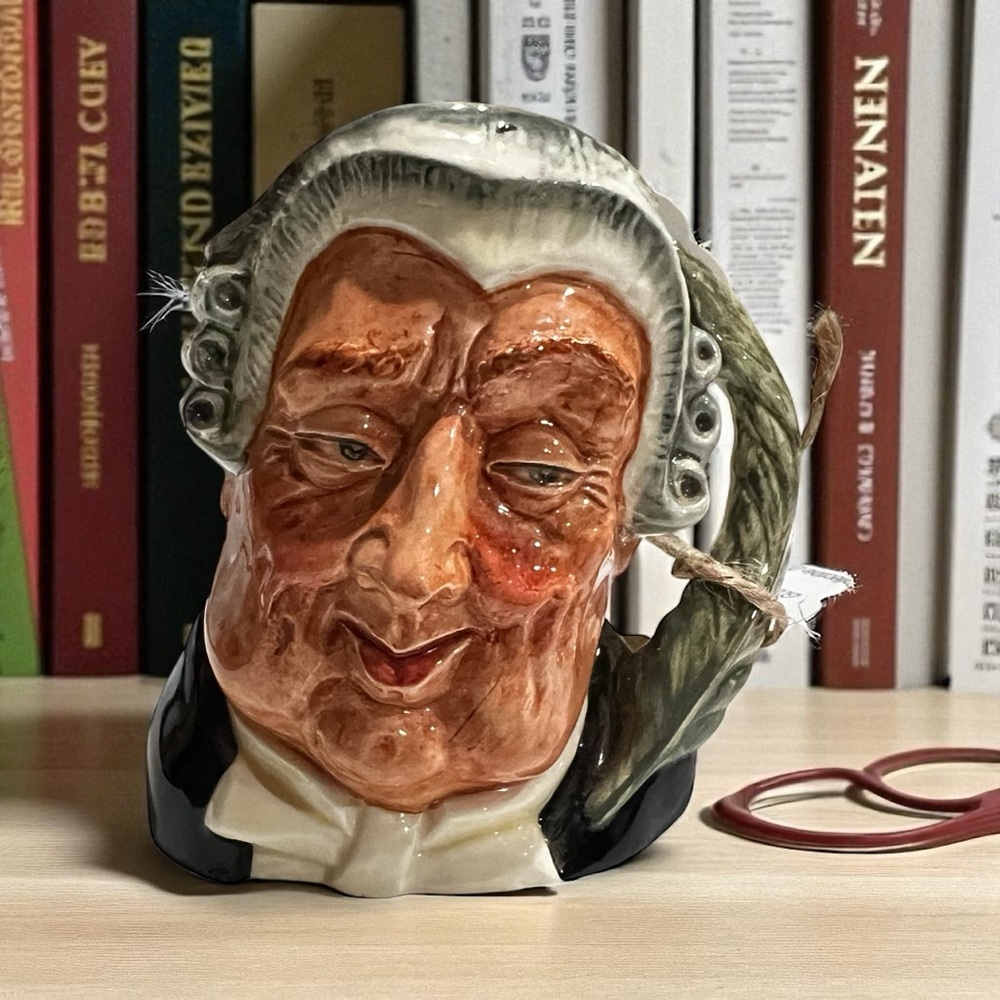 Royal Doulton Vintage Character Mug “The Lawyer” - Picture 5 of 5